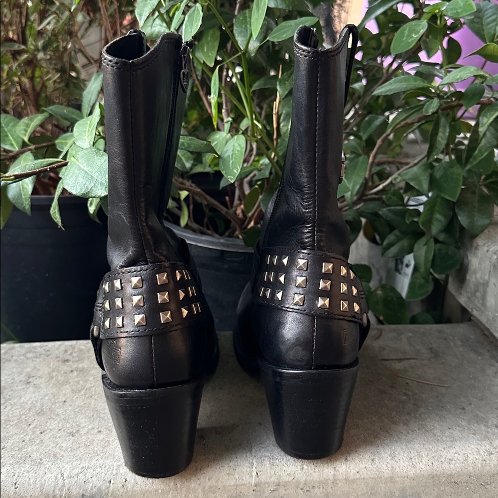 Harley-Davidson Women's Black leather Moto Boots with studs. Women’s size 7 1/2. - Picture 2 of 11